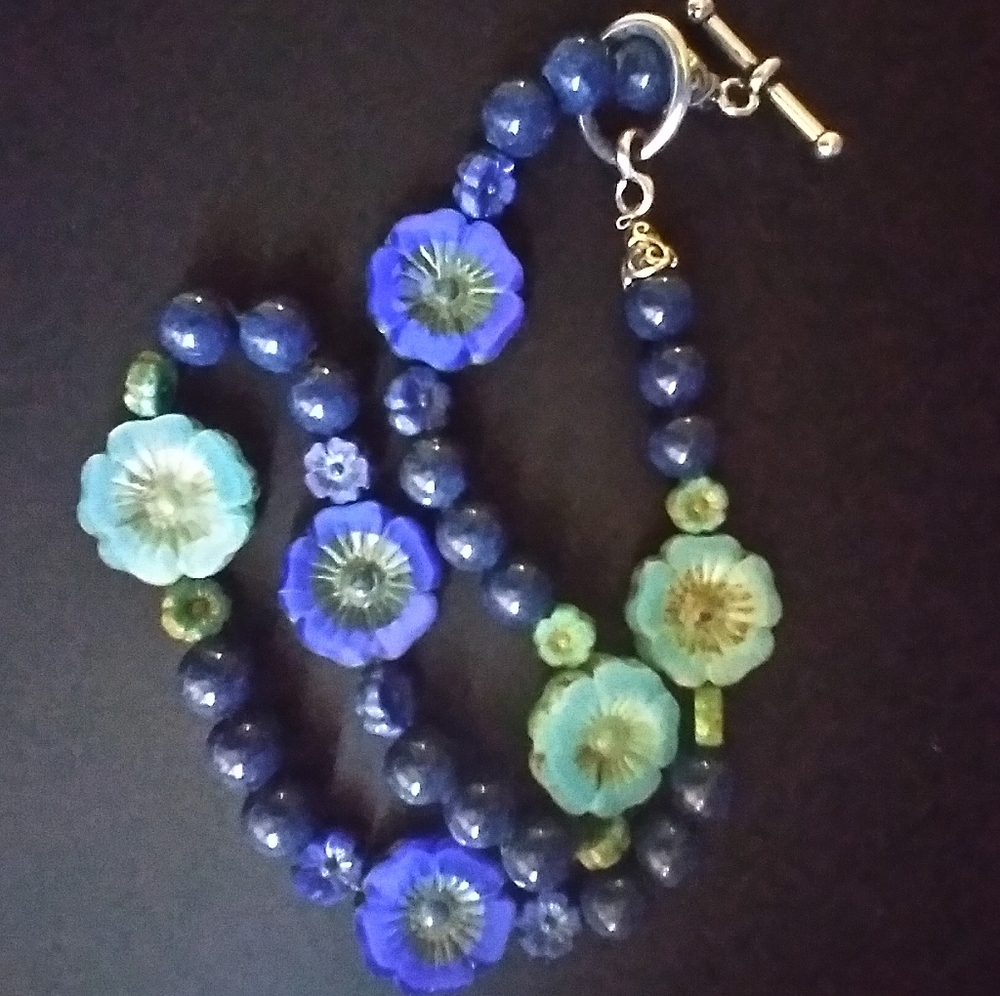 NEW 💥 19" Genuine Lapis & Blue Czech Glass🌺Flower Necklace II - Picture 10 of 12